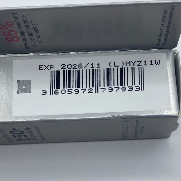 IT Cosmetics CC+ Cream - Light Medium NIB - Picture 10 of 11